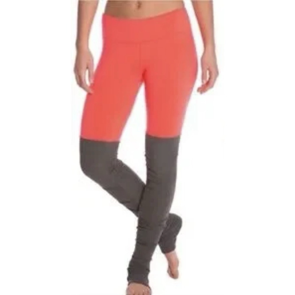 Alo‎ Yoga Goddess Leggings  Ruched Ribbed  Pink Gray   Women's M   NWT